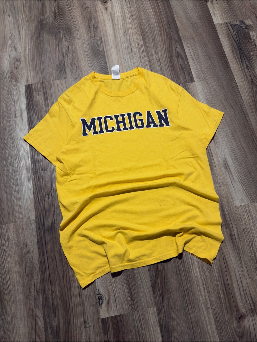 University of Michigan Wolverines Spellout T-Shirt • Size M